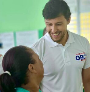 Raymond Rodríguez y Fundación GBC realizan operativo médico integral en Arroyo Hondo