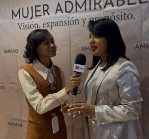 Shaquira Pérez lidera panel de emprendimiento en cumbre internacional en Bogotá