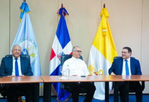 Comisión del Gobierno presenta plan ante el Episcopado Dominicano