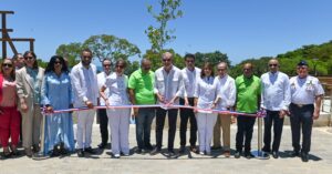 Abinader y David Collado inauguran frente costero de Sosúa con inversión de RD$568 millones