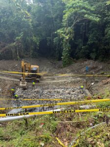 Obras Públicas interviene derrumbe en calle La Isabel de Pedro Brand tras intensas lluvias