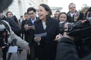 Trump afirma que María Corina Machado le dijo que no se merecía el Nobel cuando se lo dio