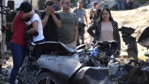 Ola de ataques guerrilleros deja más de 20 muertos en Colombia en plena campaña electoral