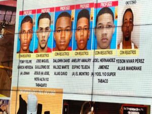 Ministerio Público solicita prisión preventiva contra cinco hombres por muerte de agente en Villa Juana