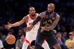 Lebron lidera a Lakers para tomar ventaja 2-0 ante Rockets en playoffs