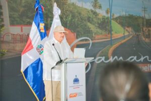 Senador Pedro Catrain participa en la inauguración de la nueva entrada de Santa Bárbara de Samaná