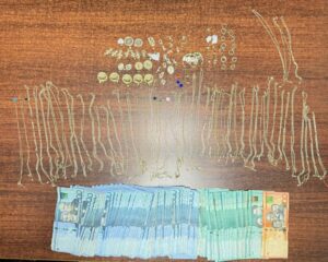 Recuperan más de RD$200 mil pesos y joyas robadas en Santiago; detienen a presunto responsable
