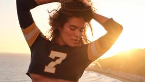 Karol G revela presión para moderar críticas al ICE en EE.UU.