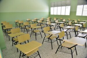 Deserción en secundaria alcanza 32 % en República Dominicana y afecta ingresos y empleo