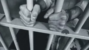 ONG denuncia que unos 90,000 presos en Cuba enfrentan riesgo de desnutrición