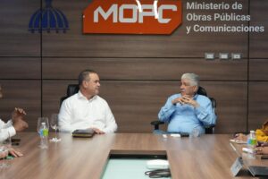 Gobierno impulsa programa “Abriendo Caminos” para intervenir más de 240 kilómetros rurales