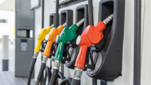 Gobierno y transportistas se reunirán para analizar el impacto del alza en los combustibles