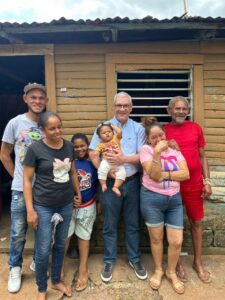 Gonzalo Castillo realiza recorridos por La Cuaba y Pedro Brand en actividades de proximidad