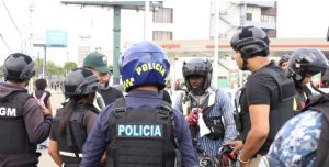 Autoridades intensifican operativo de regularización de motociclistas en el Distrito Nacional