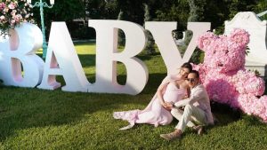Marc Anthony y Nadia Ferreira celebran baby shower por la llegada de su segundo hijo