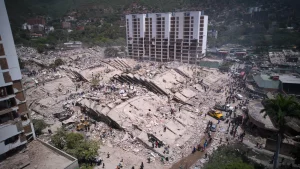 Suman más de 1,400 muertos en Venezuela; rescatistas contra el reloj para hallar sobrevivientes