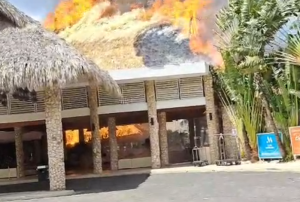 Evacúan hotel en Bayahíbe tras incendio en sus instalaciones