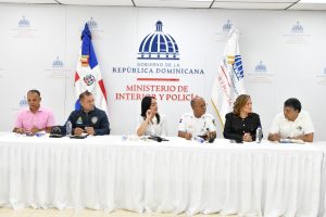Autoridades coordinan regulación de paradas de motoconchos en el Gran Santo Domingo