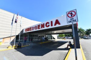 Hombre mata a una mujer y hiere a otra en emergencia del hospital Darío Contreras