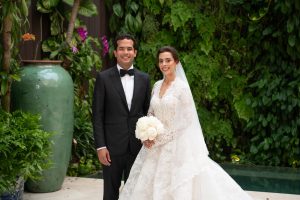 Omar Fernández y Alexia Rubio celebran matrimonio religioso en la Ciudad Colonial