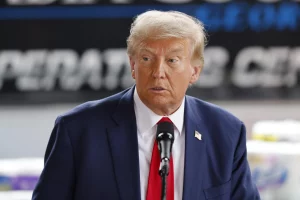 Trump anuncia represalias contra Irán por derribo de helicóptero