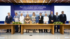 Raquel Peña encabeza firma del “Pacto por una Mejor Ciudad” para impulsar visión de futuro de Santiago