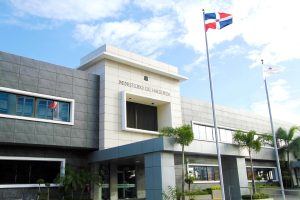 Gobierno propone plan fiscal para captar hasta RD$50 mil millones sin tocar el ITBIS ni afectar a las mipymes
