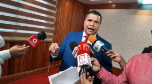 Tobías Crespo advierte ley económica afectaría a clase media y emprendedores