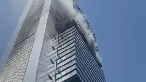 Desalojan torre Moeve en Madrid tras incendio en una planta técnica