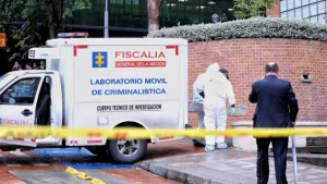 Investigan hallazgo de una mujer sin vida dentro de una maleta en Bogotá