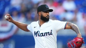 Alcántara domina desde la lomita y guía triunfo de los Marlins sobre los Rays