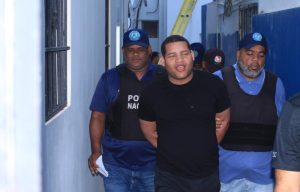 Imponen tres meses de prisión preventiva contra “Mantequilla” por tentativa de homicidio, estafa y otros cargos