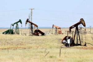 Petróleo de Texas cae 68,58 dólares tras conversaciones indirectas entre EE. UU. e Irán