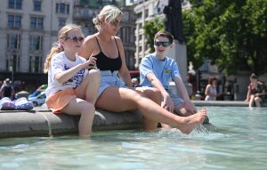 Olas de calor en Inglaterra y Gales pudieron causar 2,700 muertes, según estudio