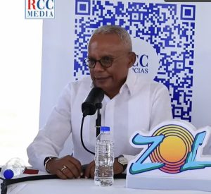 Alcalde de Boca Chica destaca obra de saneamiento y denuncia cobros abusivos para afectar el destino