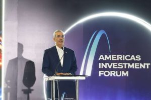 Abinader destaca fortaleza económica de RD en apertura del Foro de Inversión de las Américas
