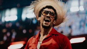 Francia se rinde ante Bad Bunny con tres shows y una figura de cera