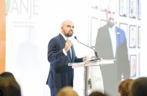 ANJE revela que 65 % de las mipymes jóvenes opera en la informalidad y propone certificación para impulsar la formalización