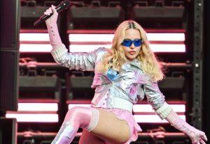 Madonna hace historia: Alcanza su décimo número uno en Billboard con "Confessions II"