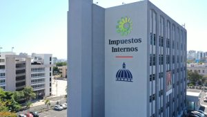 Director de la DGII presenta a empresarios de Santiago los beneficios de la Ley 30-26 para impulsar la inversión y la formalización