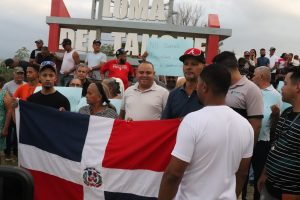 Comunidad de Loma del Tanque se moviliza para exigir la reconstrucción del tramo a Monción