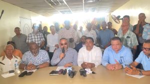 Gremios del transporte aseguran que no subirán el pasaje
