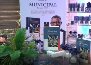 Presentan obra jurídica sobre la Ley Municipal 176-07 con comentarios y jurisprudencia
