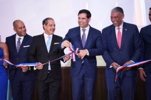 Roberto Ángel inaugura Festival del Libro y la Cultura de RD en NY