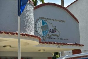 ADP advierte que el Código Penal criminaliza la disciplina docente