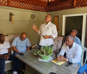 Rafael Arias impulsa el proyecto presidencial Carolina 2028 en Elías Piña