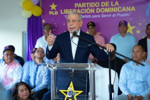 Danilo Medina: “Nadie ha endeudado tanto a la República Dominicana como este gobierno”