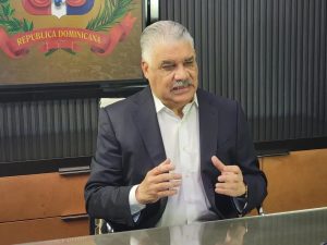 Miguel Vargas propone ofensiva diplomática ante arancel de EE. UU. a productos dominicanos