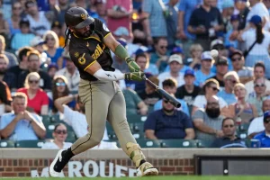 Tatis Jr. y Machado brillan, pero Cubs superan festival de jonrones y a San Diego