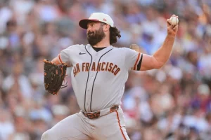Giants vencen 6-4 a Rockies con Ray sólido tras incidente en primera base